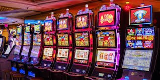 bonus123 app showing available bingo rooms with ticket prices, start times, and prize pools